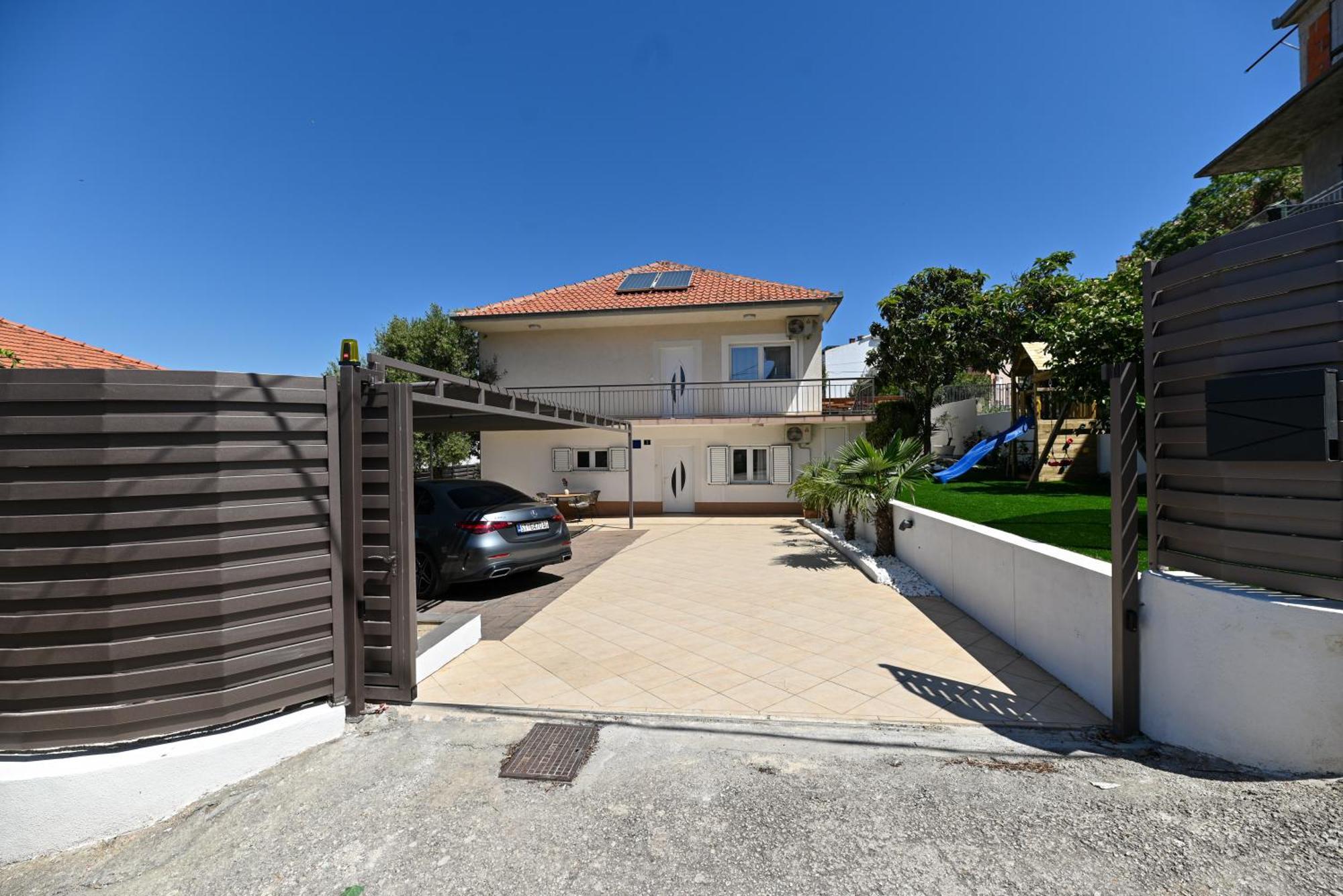 Villa Costa Blu With Pool By The Sea Trogir Exteriér fotografie